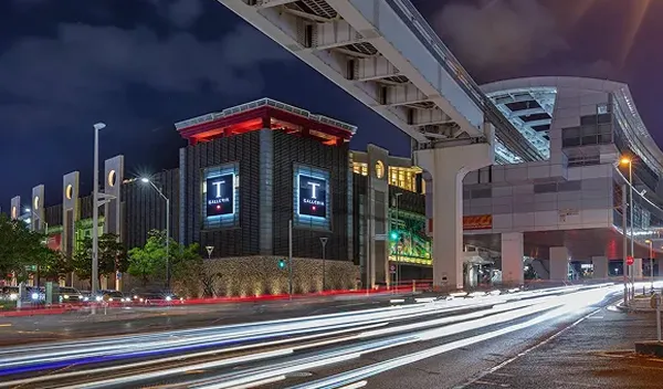 都市单轨电车“ろろ町”车站形象图片|怀斯埃斯特姆广场公园广场